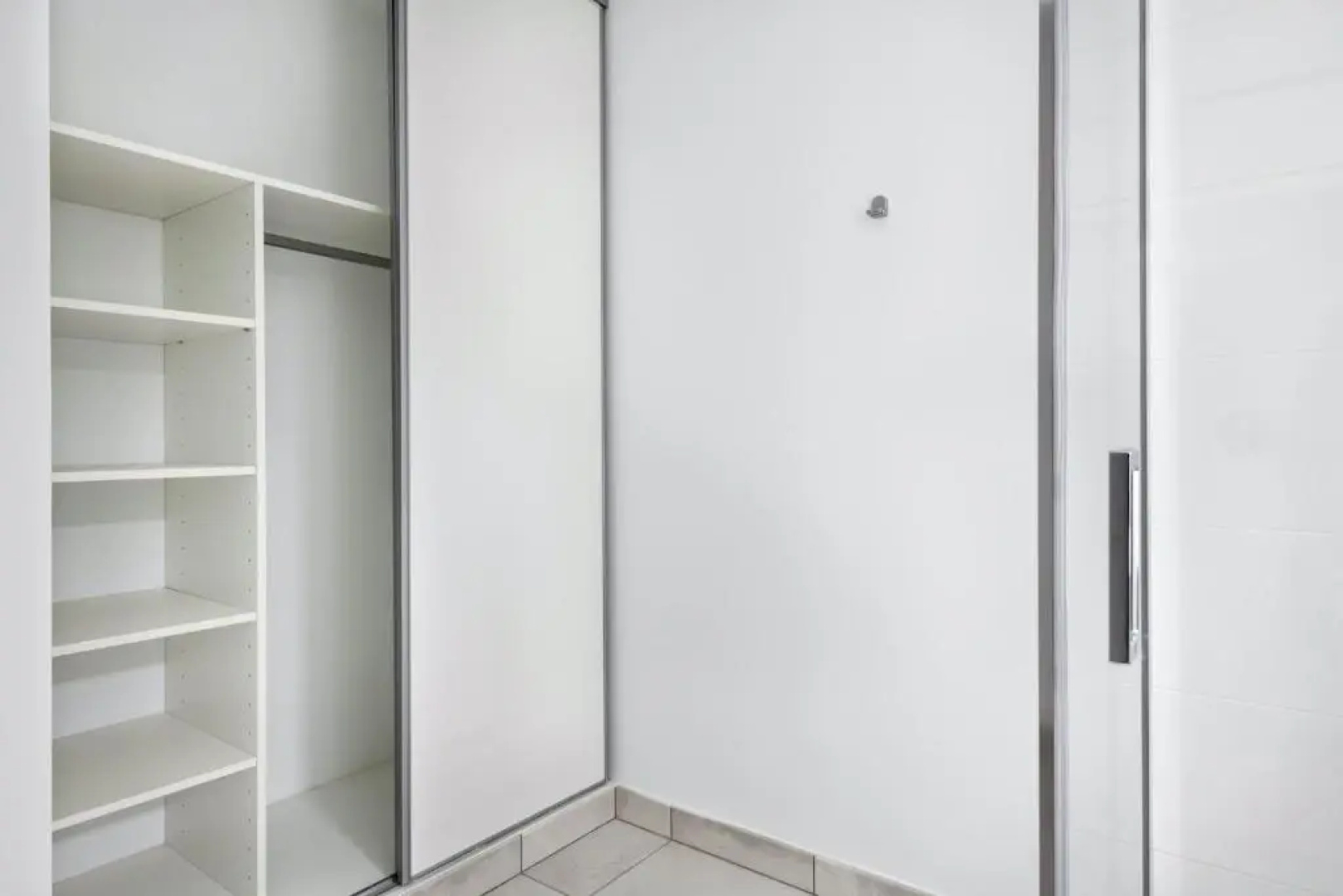 Dans une residence de style balneaire en Bretagne