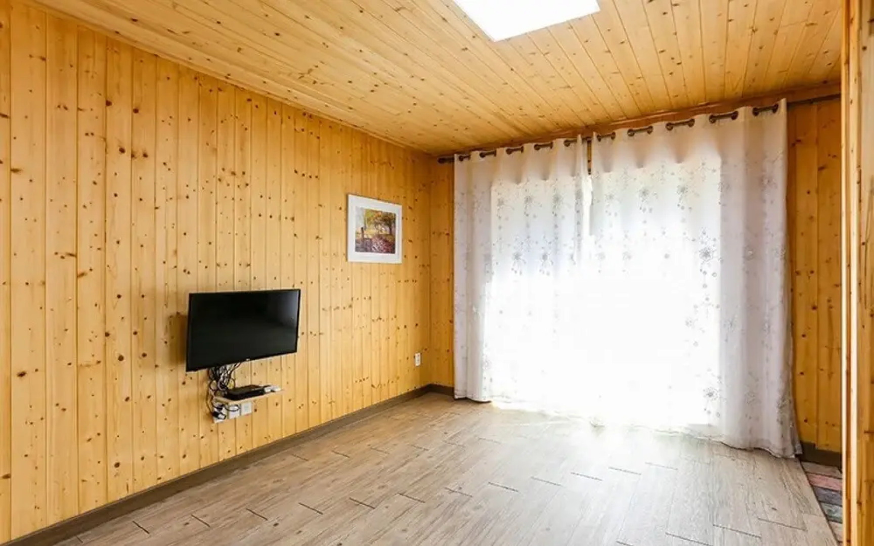 Gurye Deulangil Pension