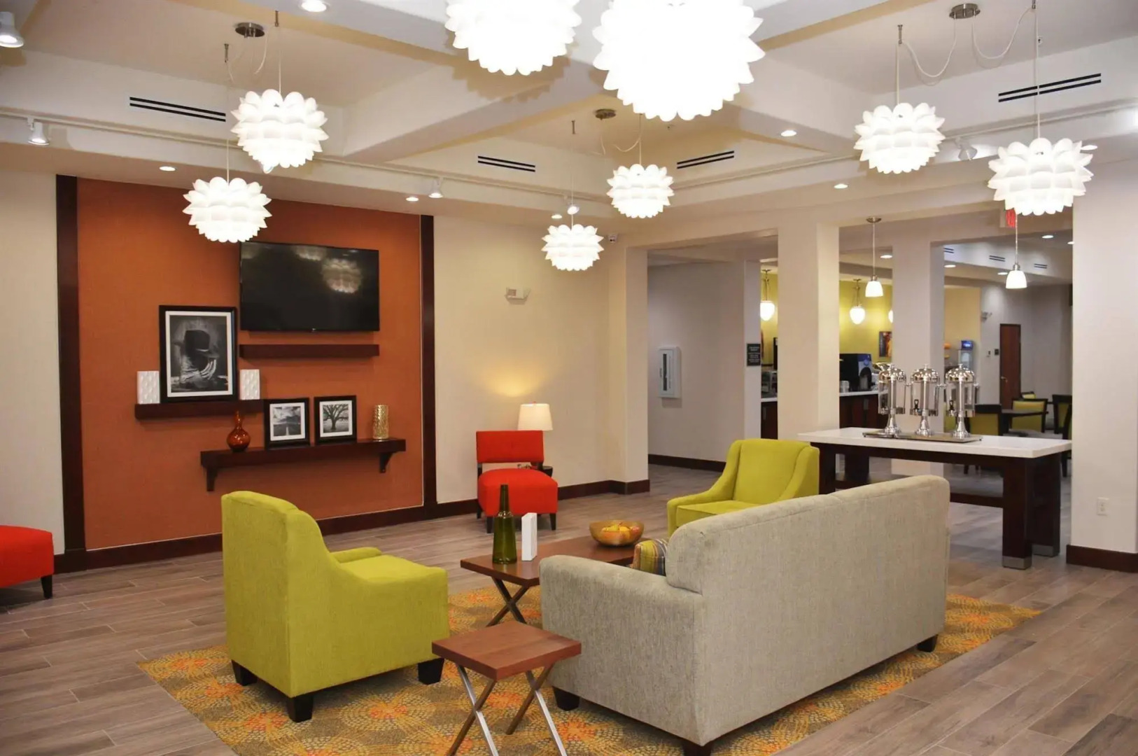 Best Western Plus Spring Inn & Suites