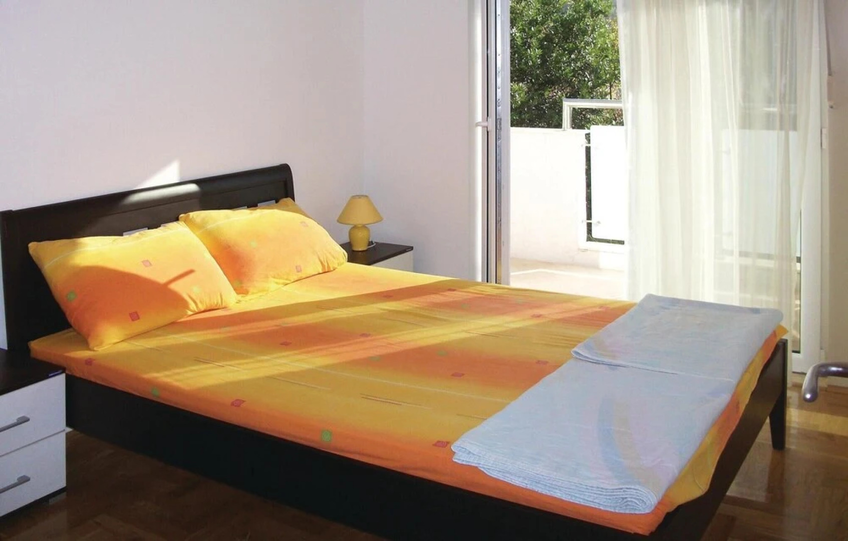 Awesome Home in Igalo With Wifi and 2 Bedrooms