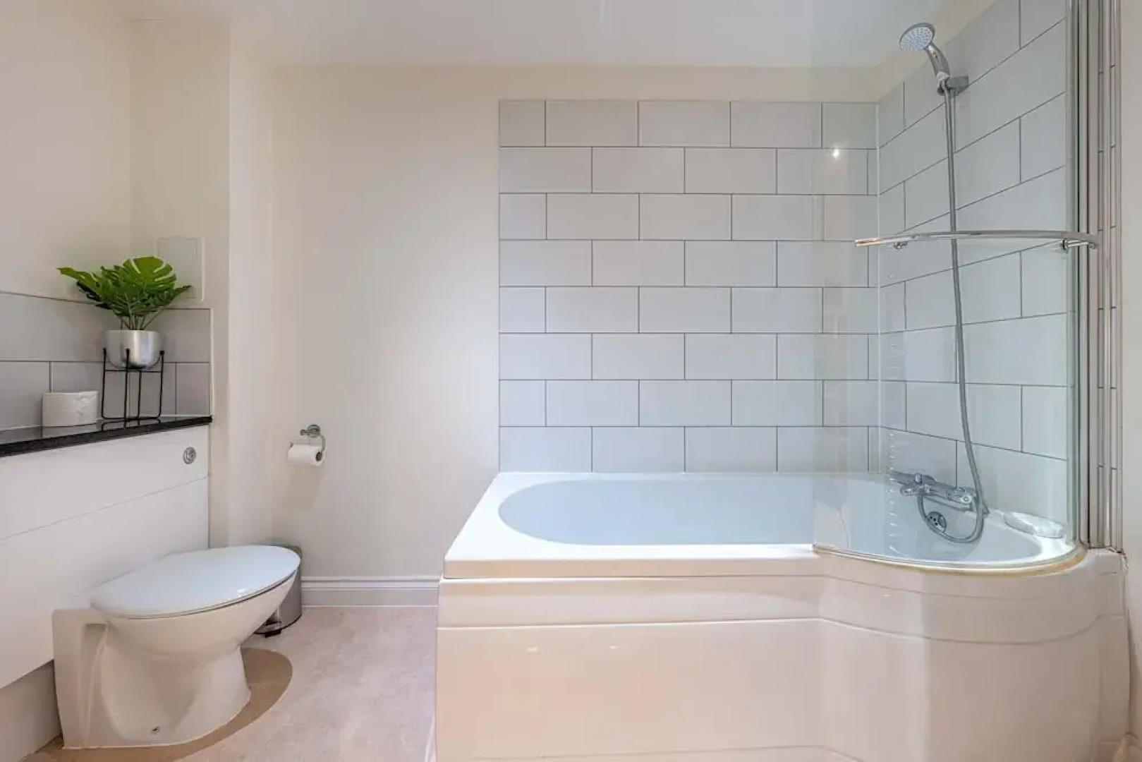 Grade 2 Listed Converted Church, Within 750yrds to Southsea Beach