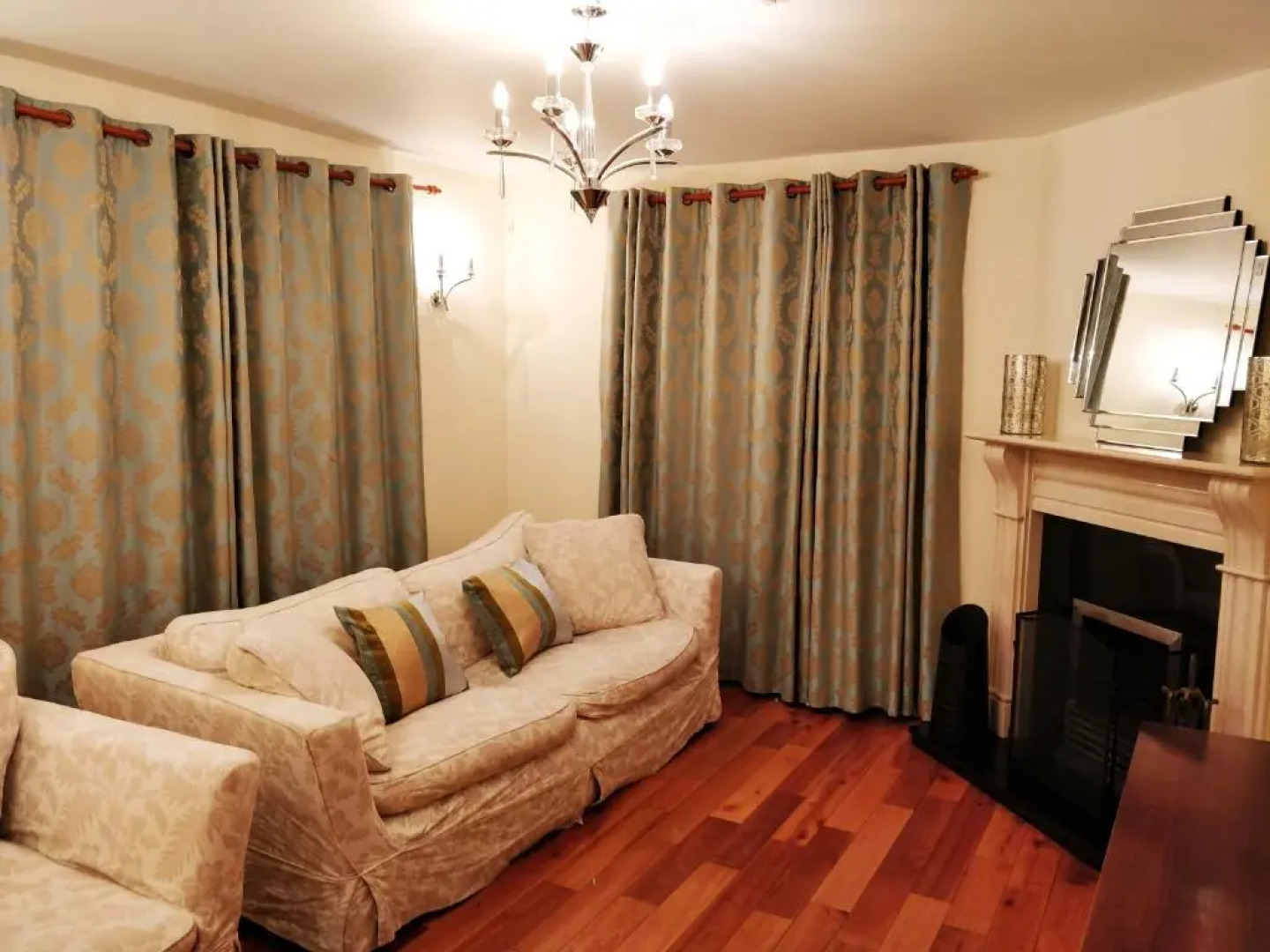 Luxury Skibbereen Town House