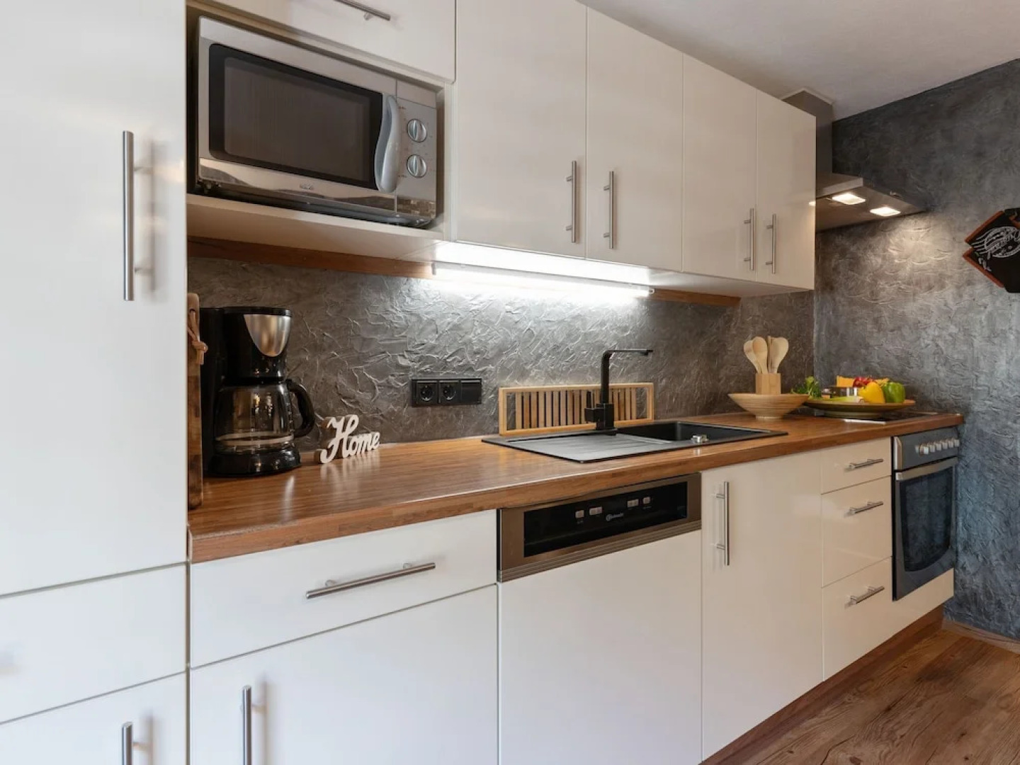 Welcoming Apartment in Ramsau im Zillertal near Ski Area