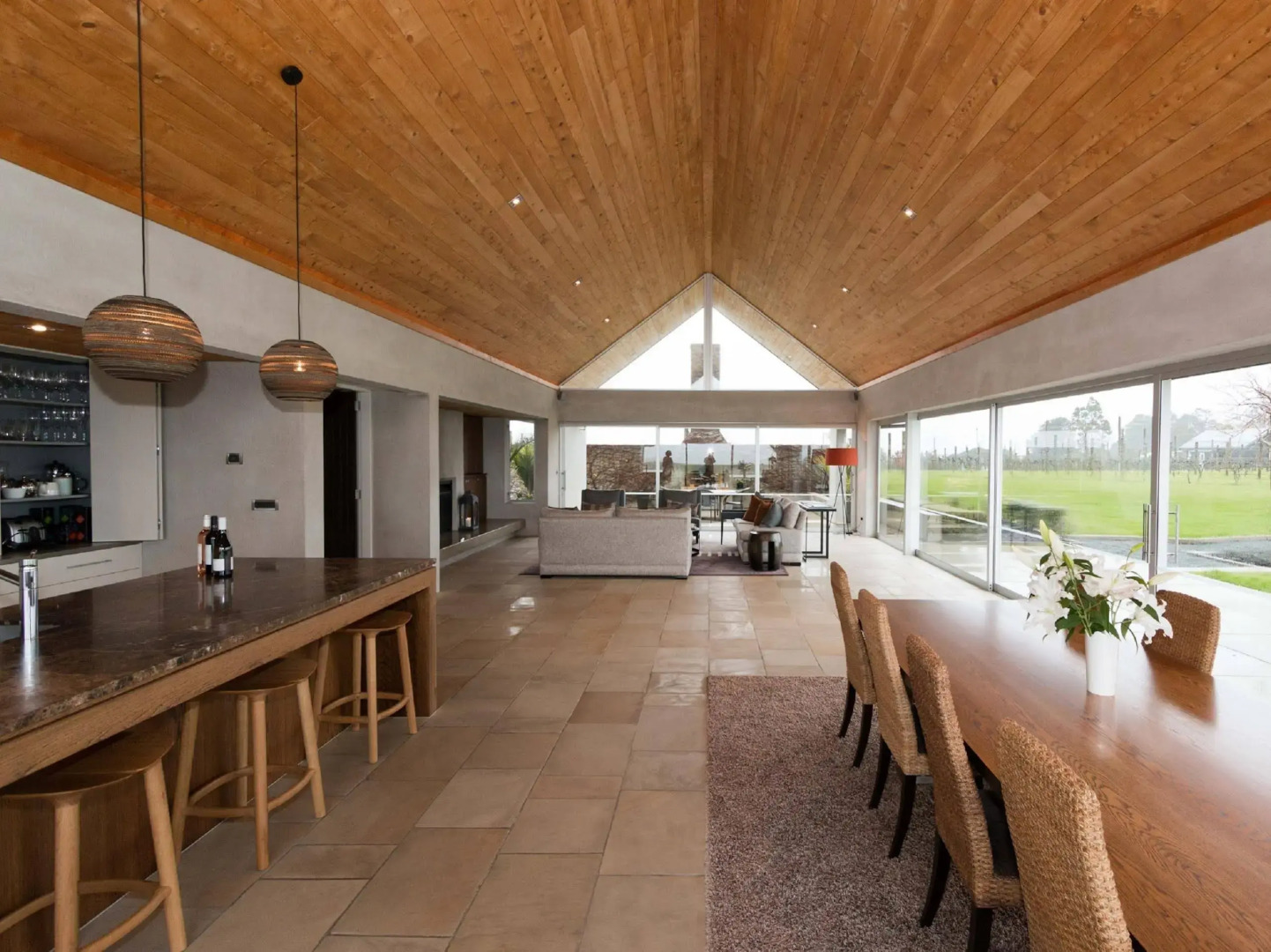 Takatu Lodge and Vineyard