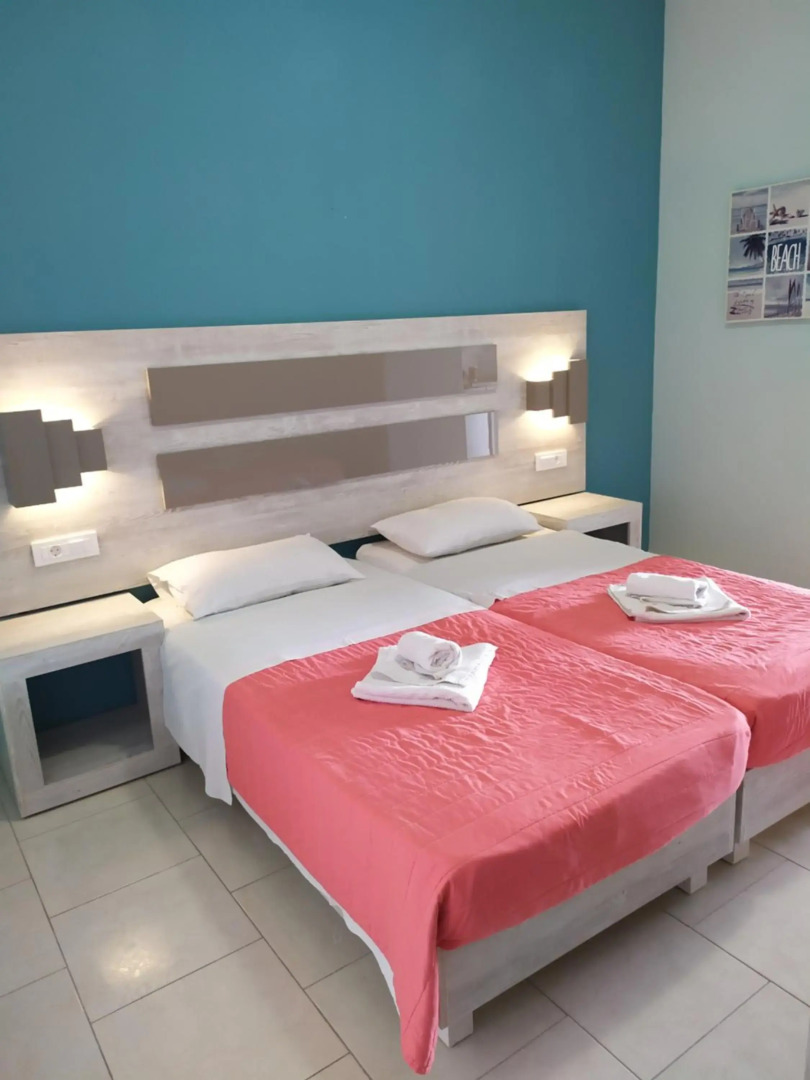 Giannis Studios Alykes