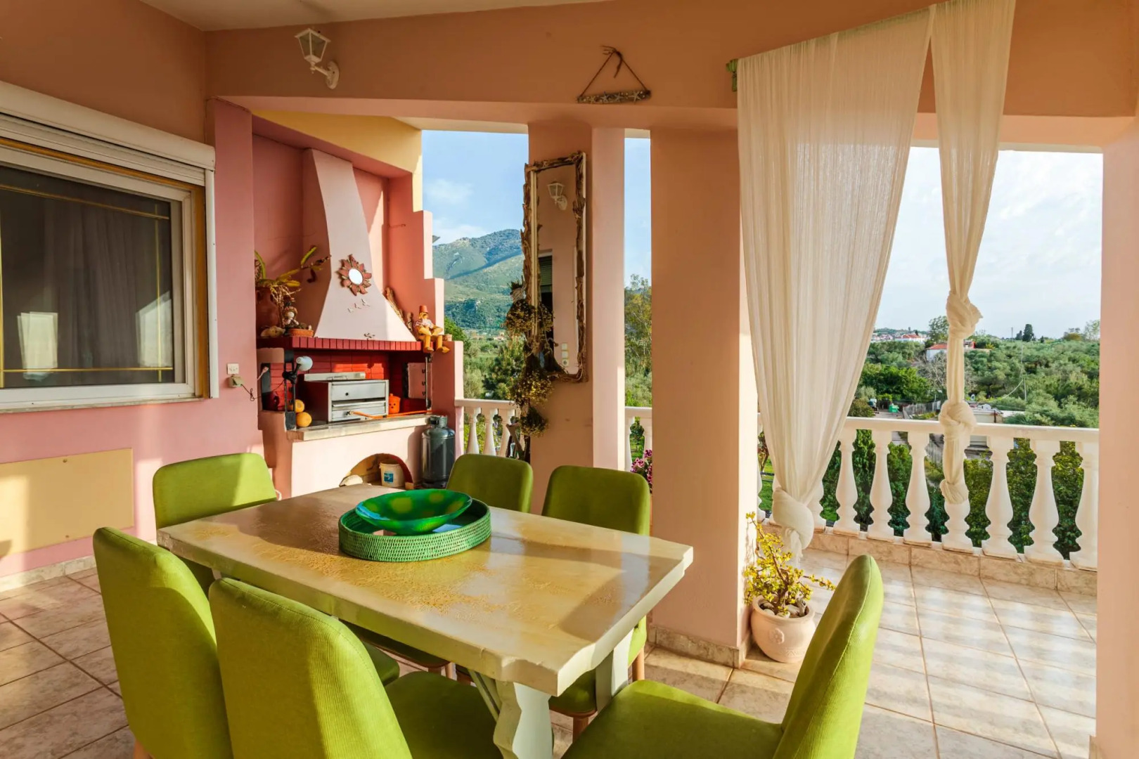 Beachfront luxury villa-Private pool,Garden Heaven