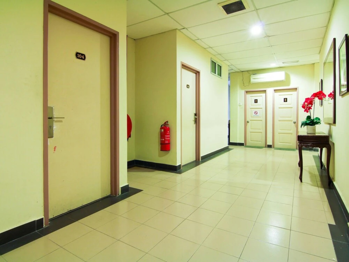 Hotel Putra Iskandar by OYO Rooms