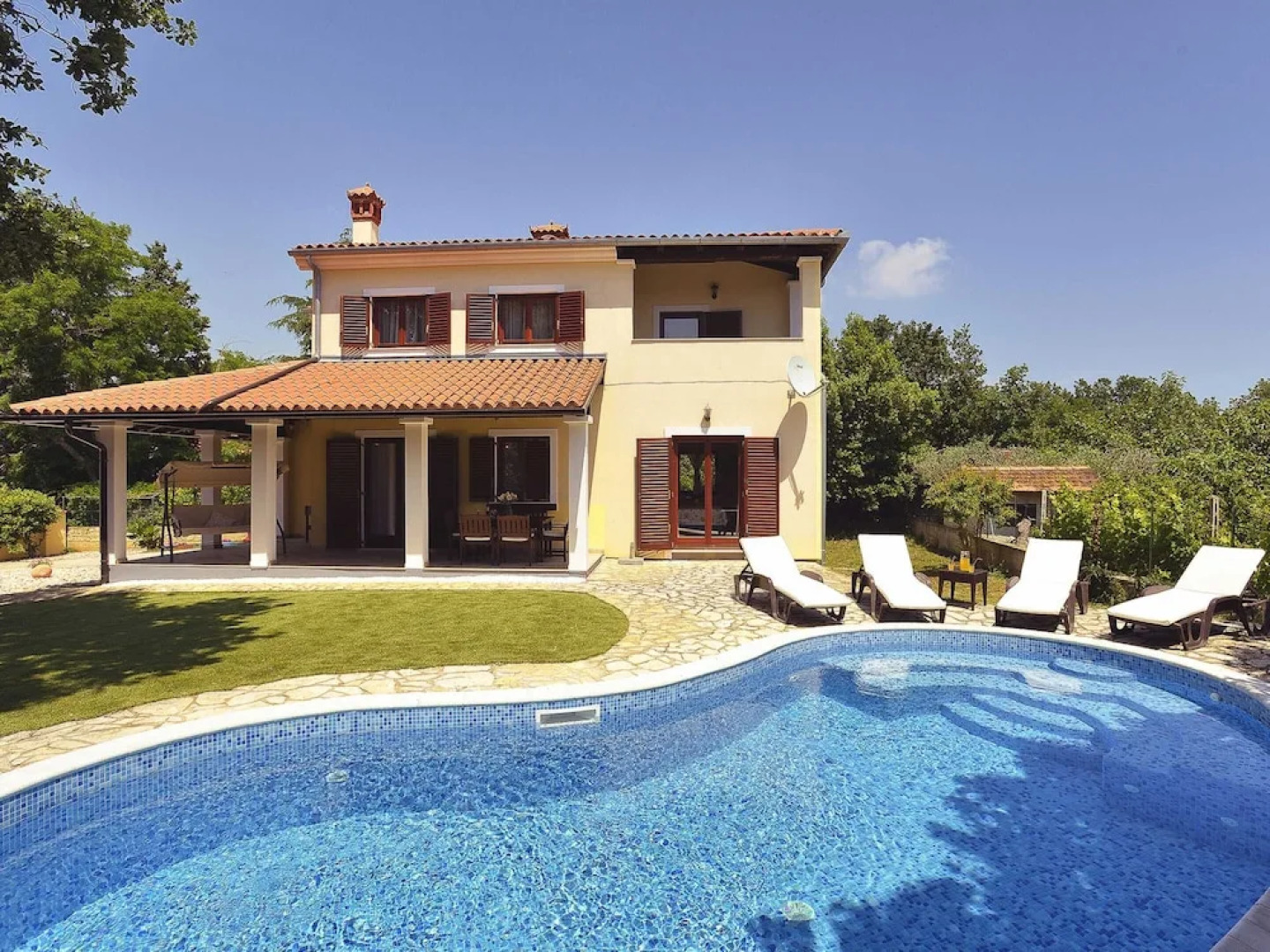 Holiday Home in Medulin With Pool