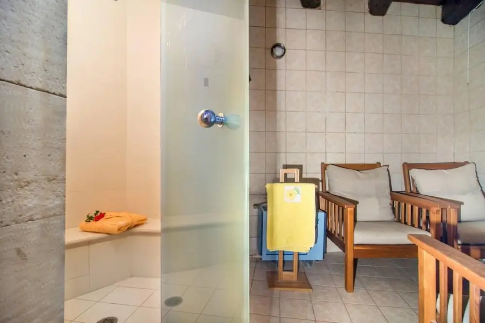 Red Villa - Fliskouni - 1 Bedroom Maisonette