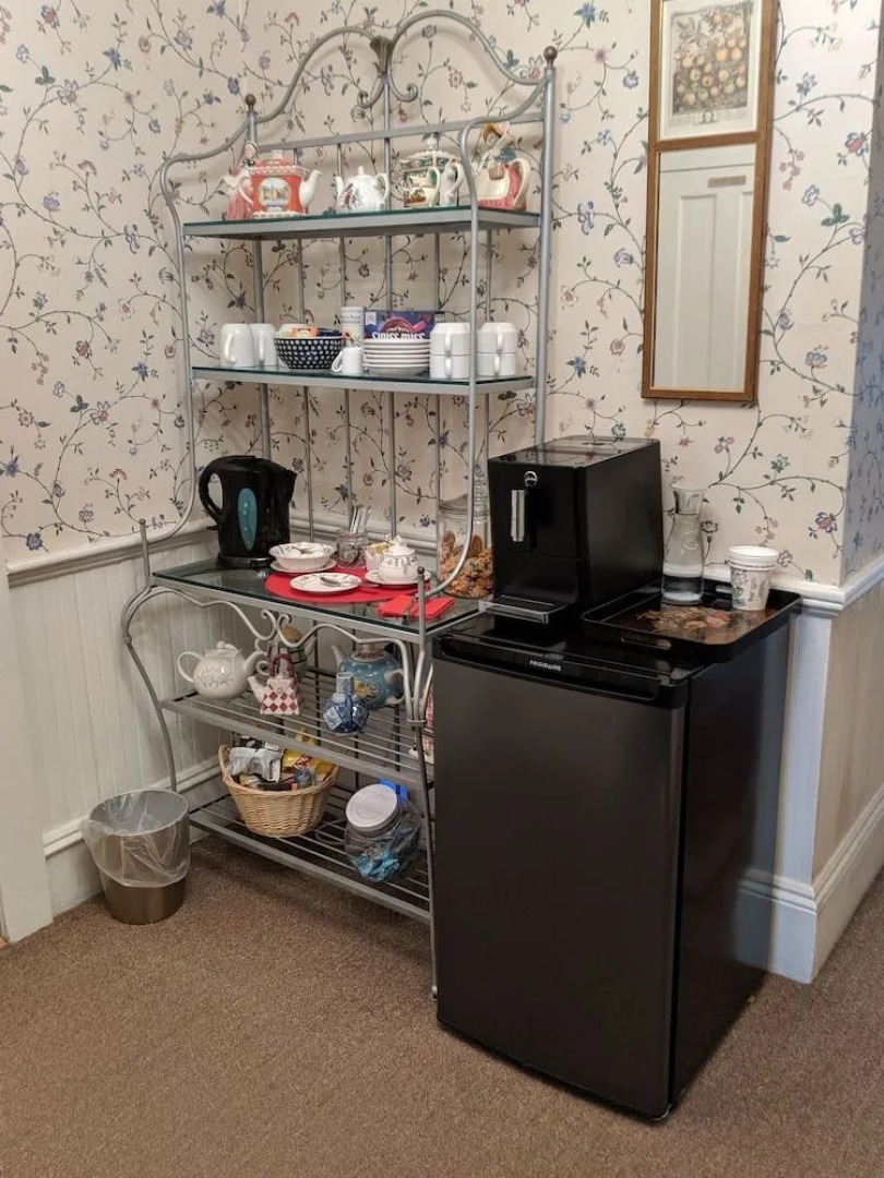 Benjamin Ellis House Bed & Breakfast