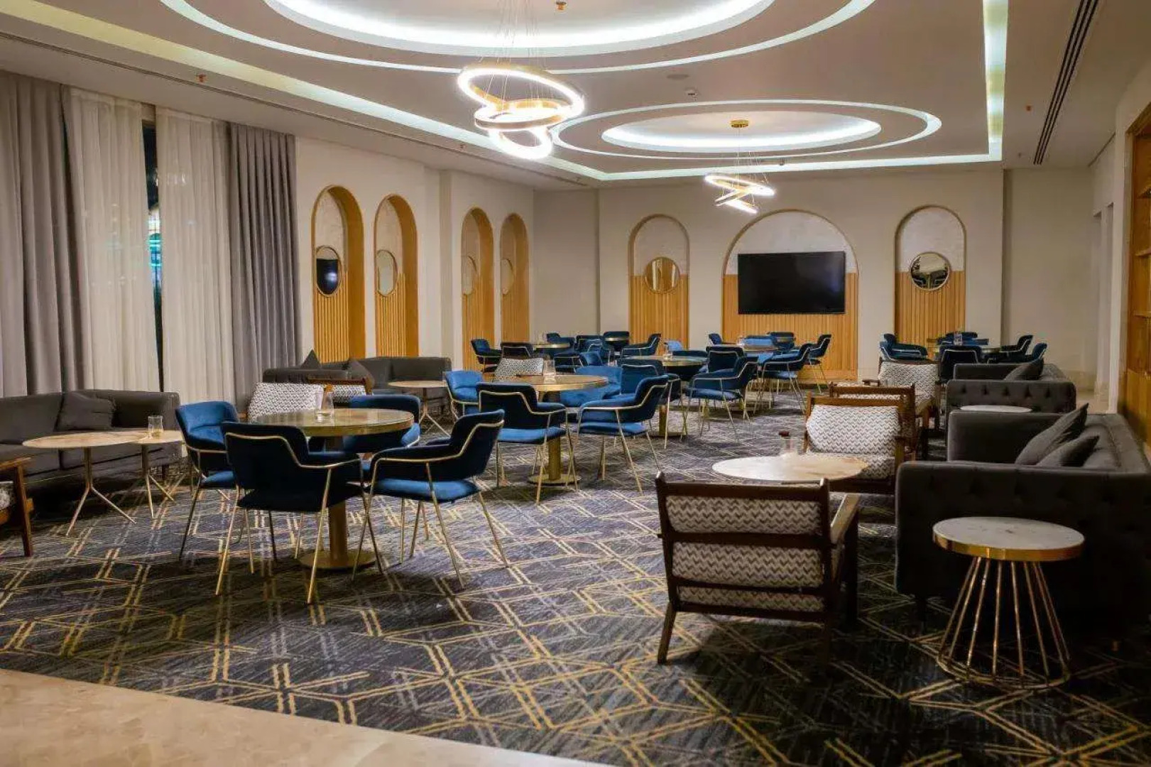 Курортный отель Bellagio Beach Resort