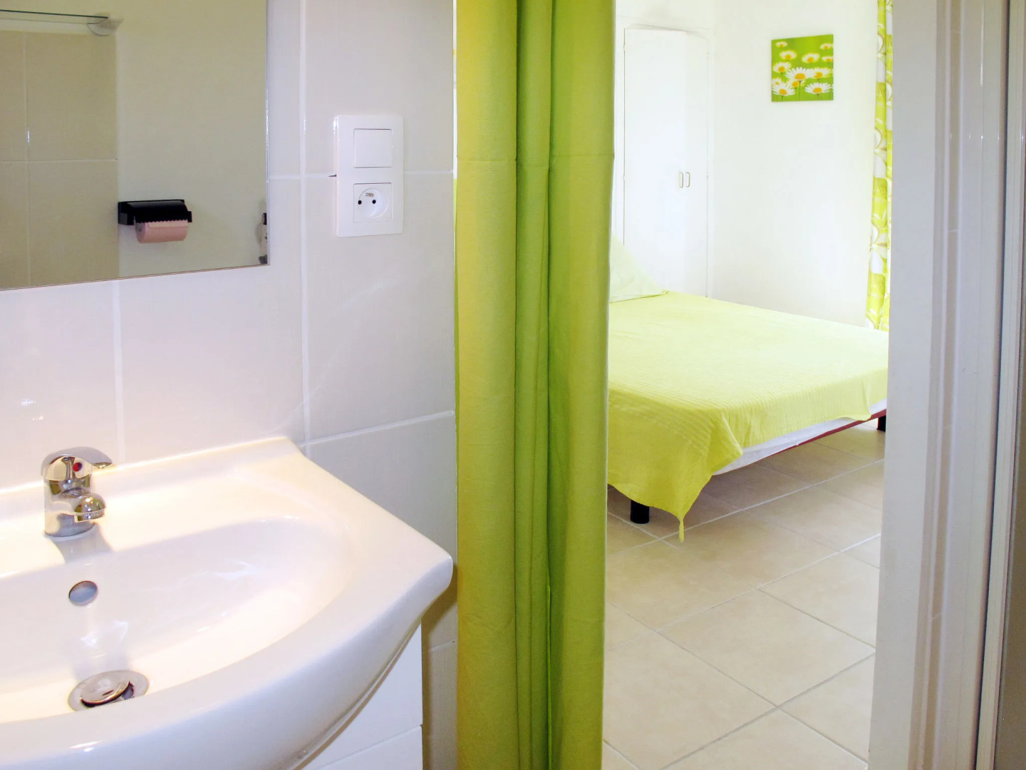 Holiday Home Les Lauriers Roses (LRG490)