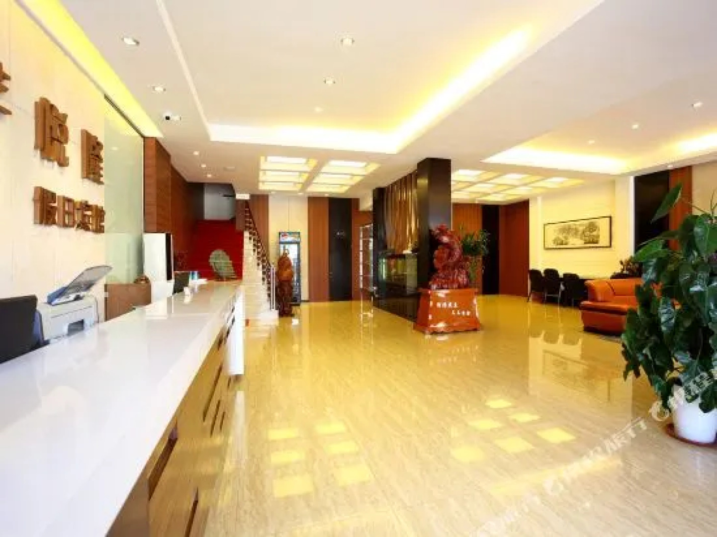Liaoyang Qianyuelong Holiday Hotel