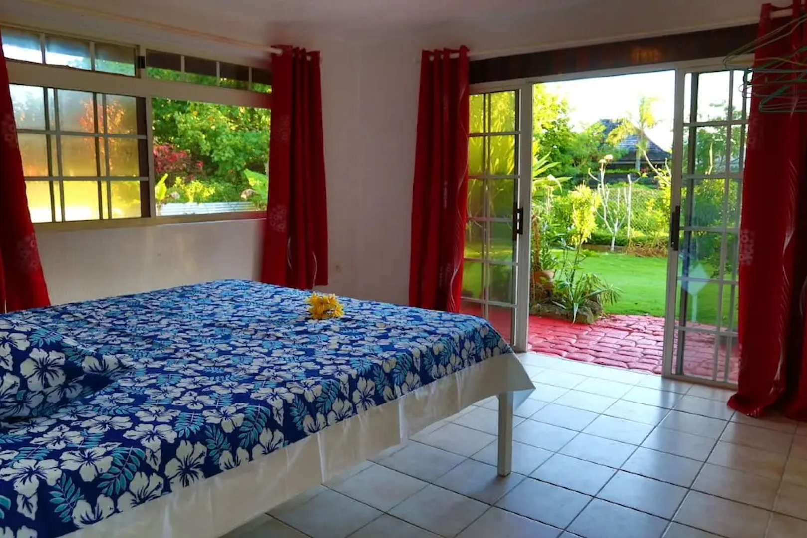 Hana Iti Beach House