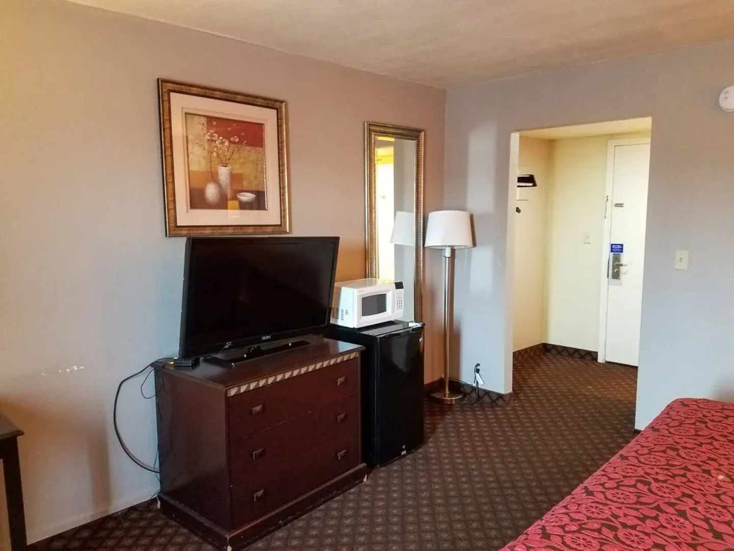 Oyo Townhouse Dodge City Ks