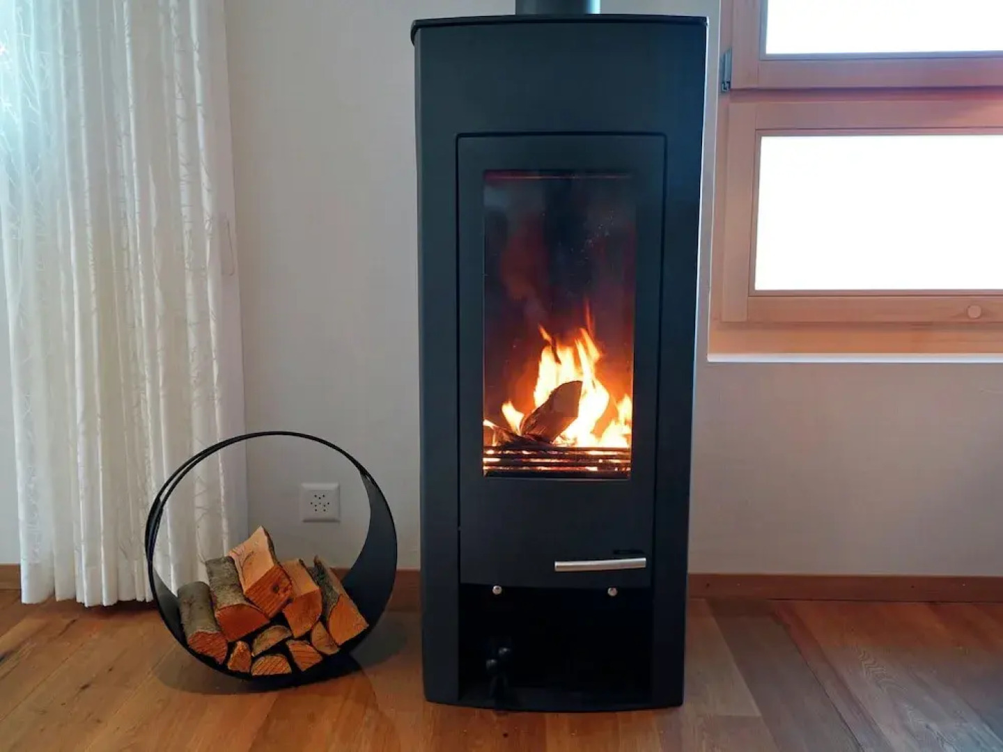 Luxury Apartment with Hot Tub in Veysonnaz