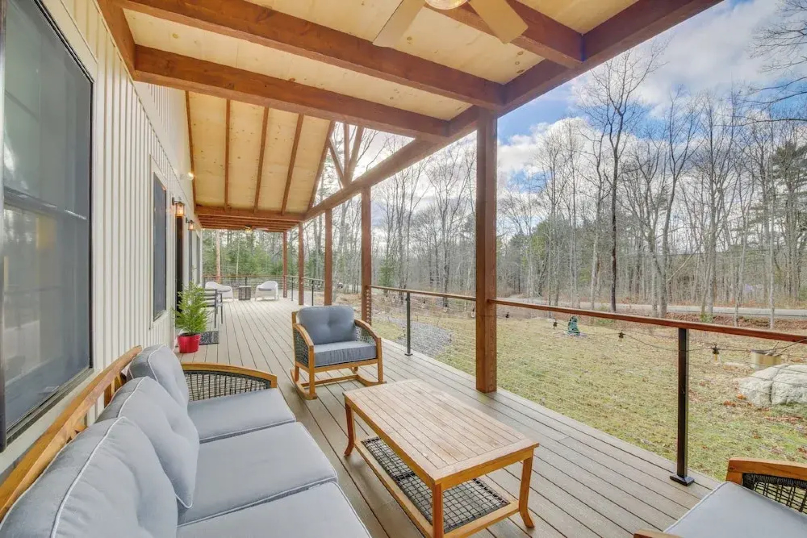 4 Mi to Boothbay Harbor: Quiet Retreat w/ Deck