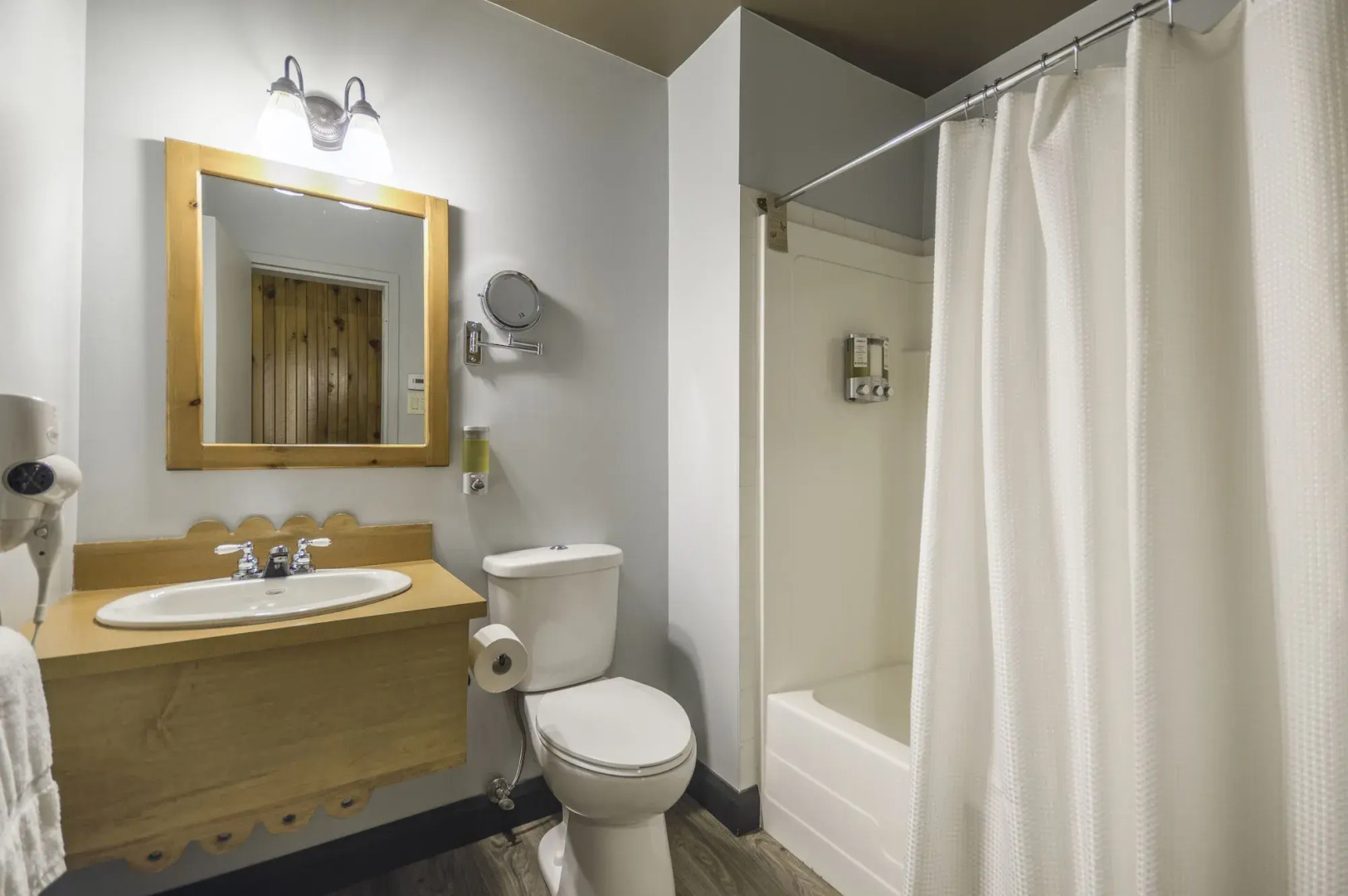 Auberge du Lac Taureau