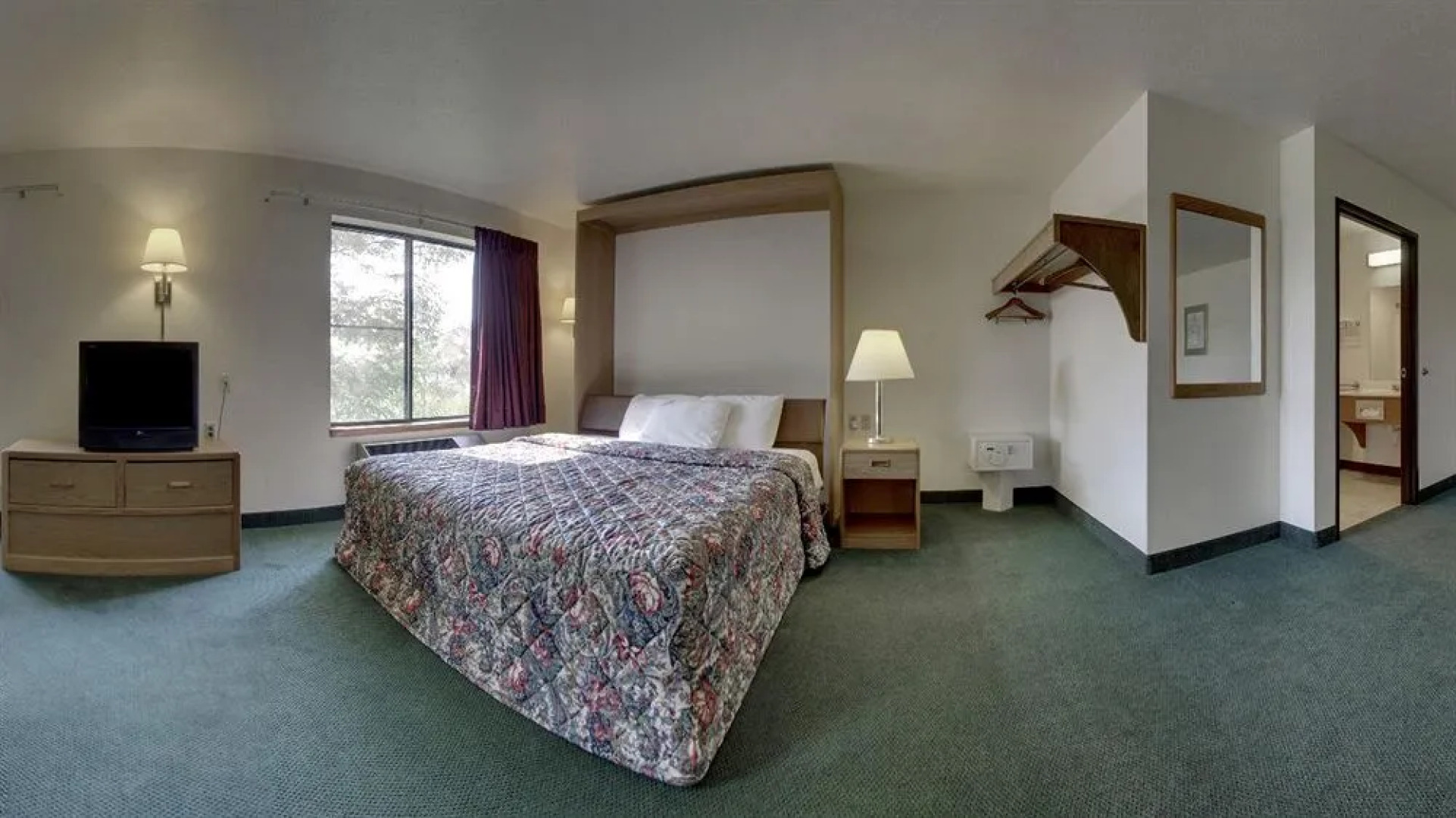 Super 8 Motel - Shawano