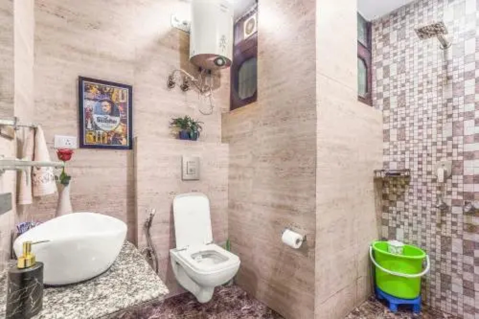 Entire World Class Apartment near Metro Station