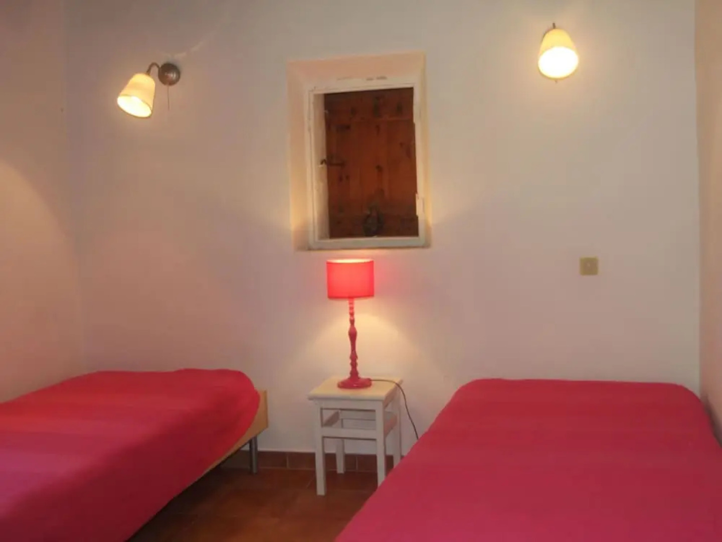 Lovely Holiday Home in Salernes With Swimming Pool