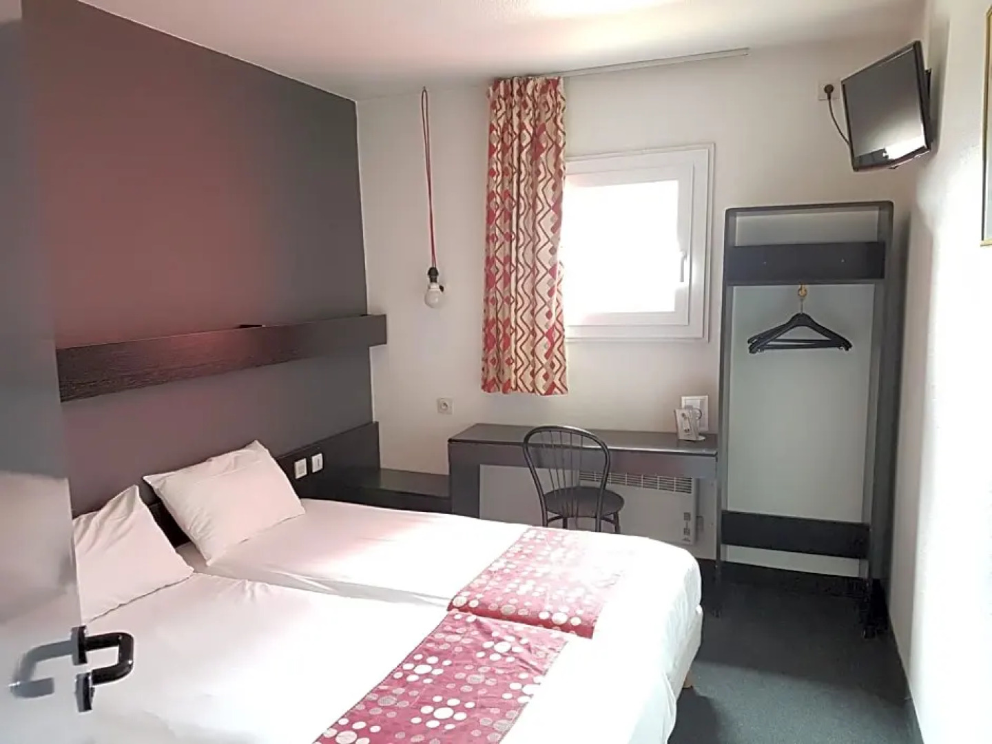 Best Hotel - Montsoult La Croix Verte