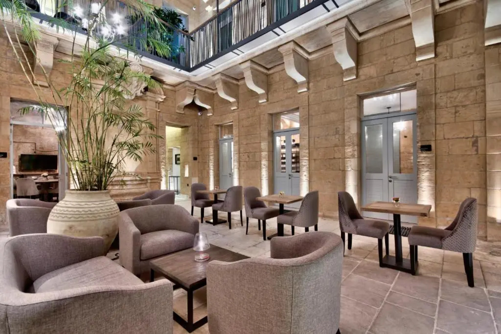 66 Saint Pauls & Spa