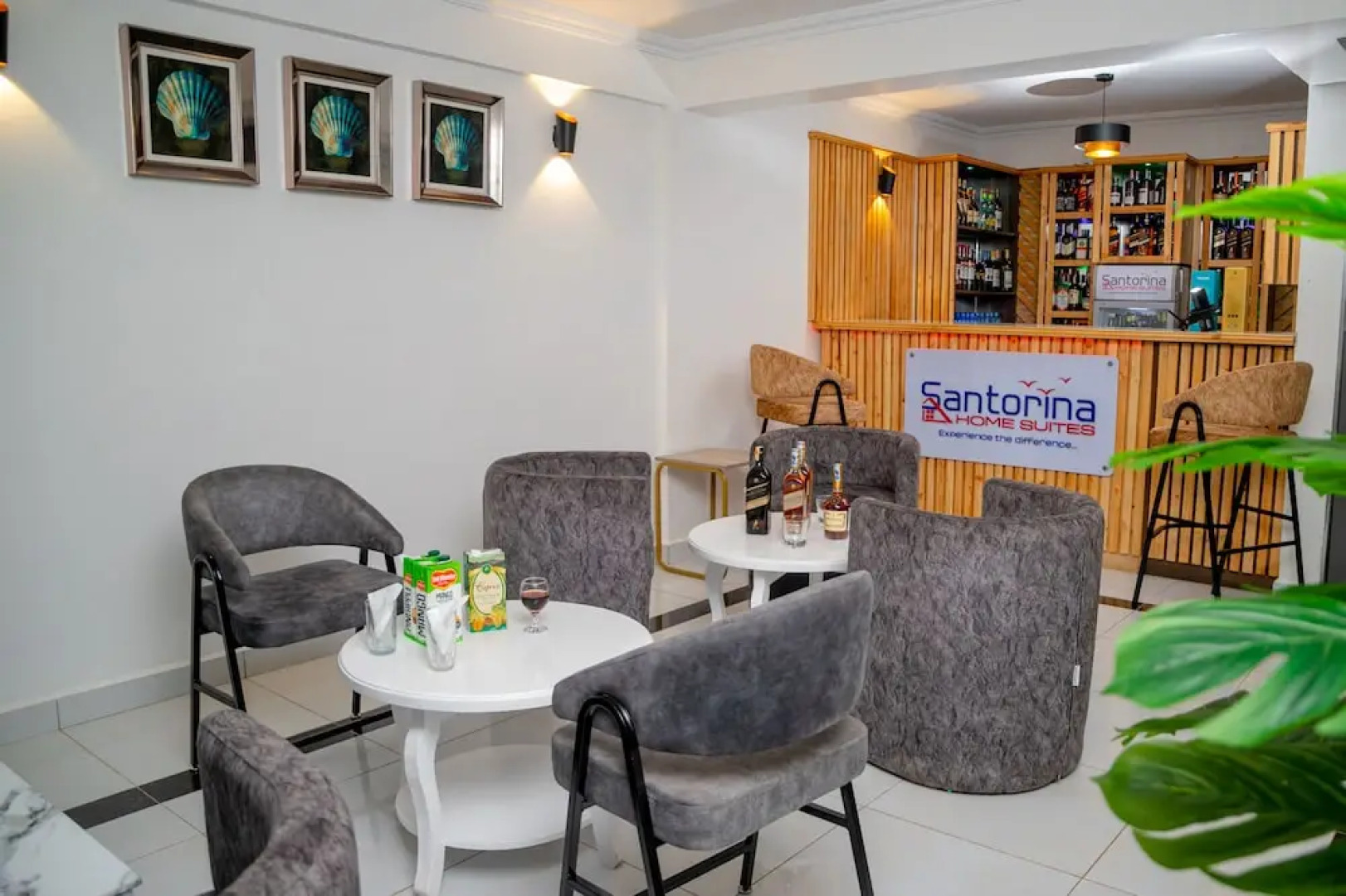 Santorina Home Suites