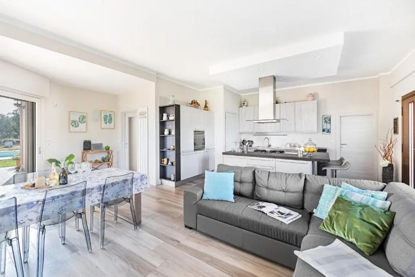 Villa Daniela con Piscina Vista Lago by Wonderful Italy