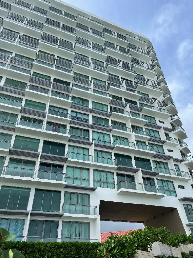 Oceanfronts Apartments