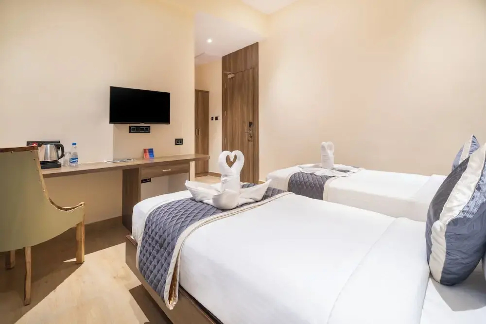 Monday Hotels Amalapuram Heights