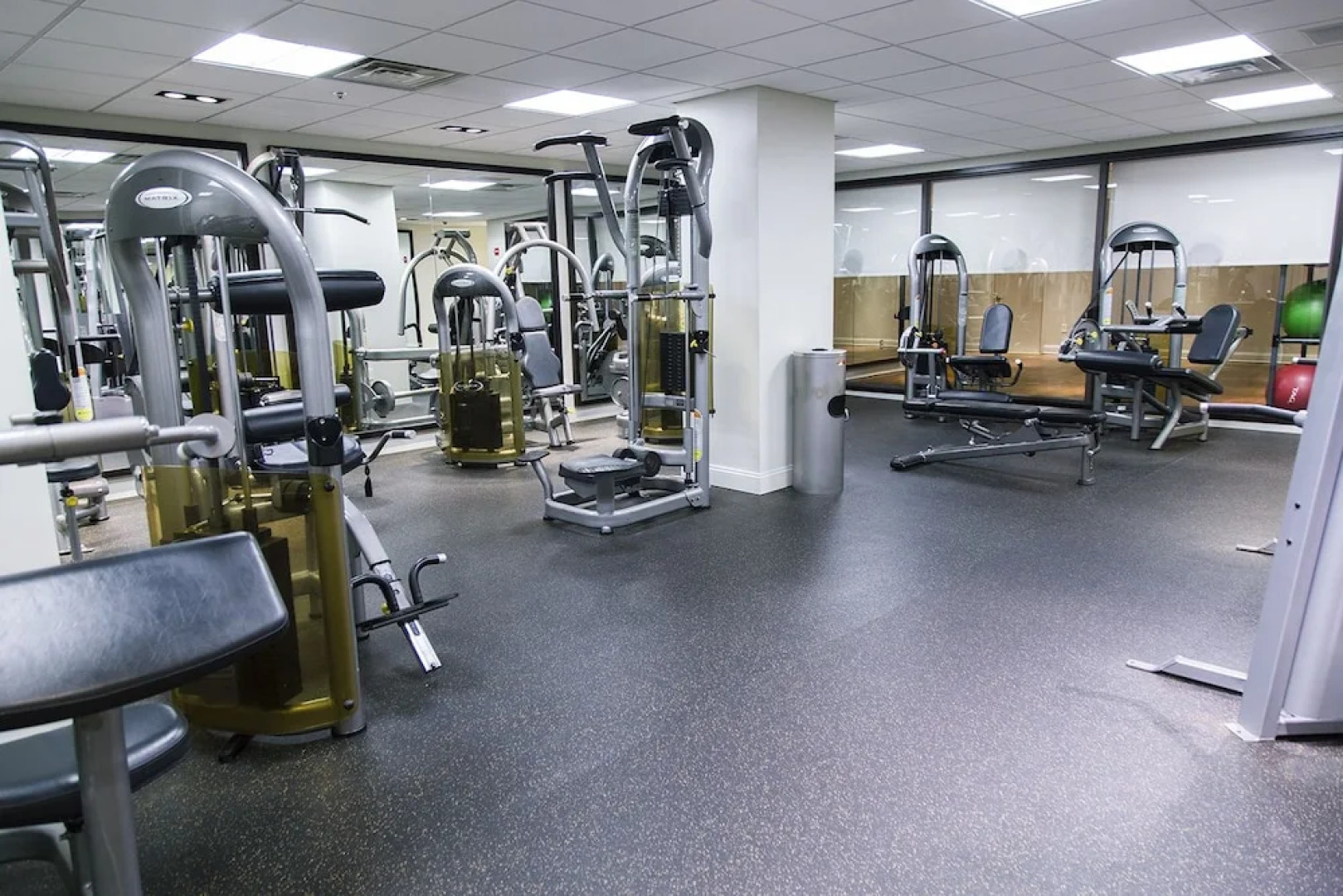 Furnished Quarters at Grove Pointe