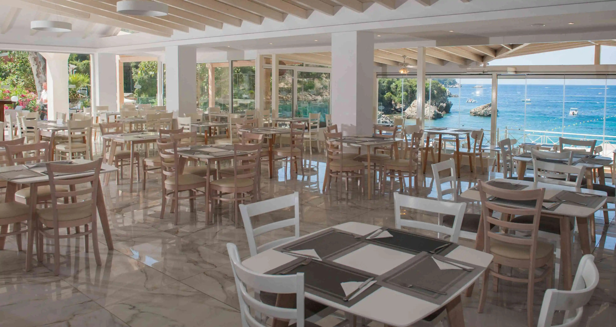 Blue Princess Beach Hotel & Suites