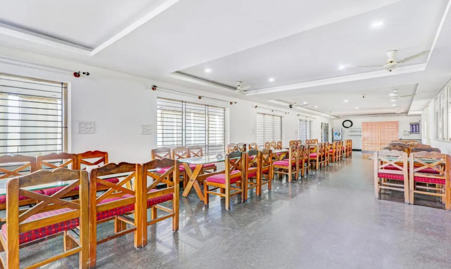 Treebo Atithi Comforts, 1 Km From Nisargadhama Forest