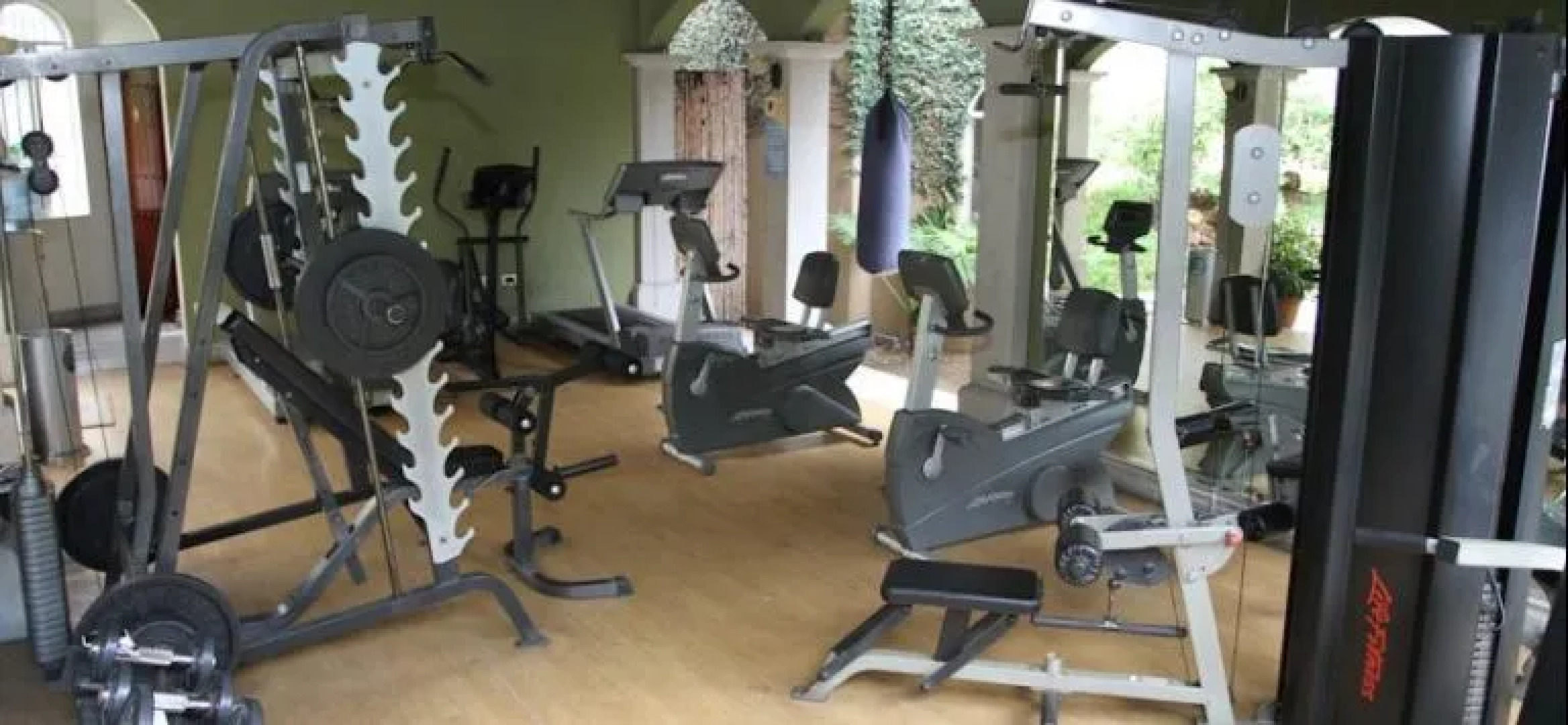 Casa Conde Hotel & Suites