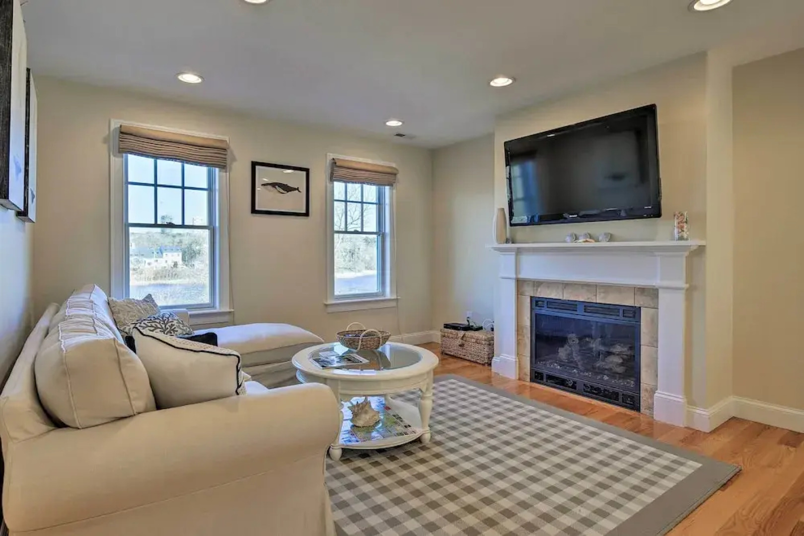 1 Mi to Town & Oyster Pond Beach: Chatham Retreat