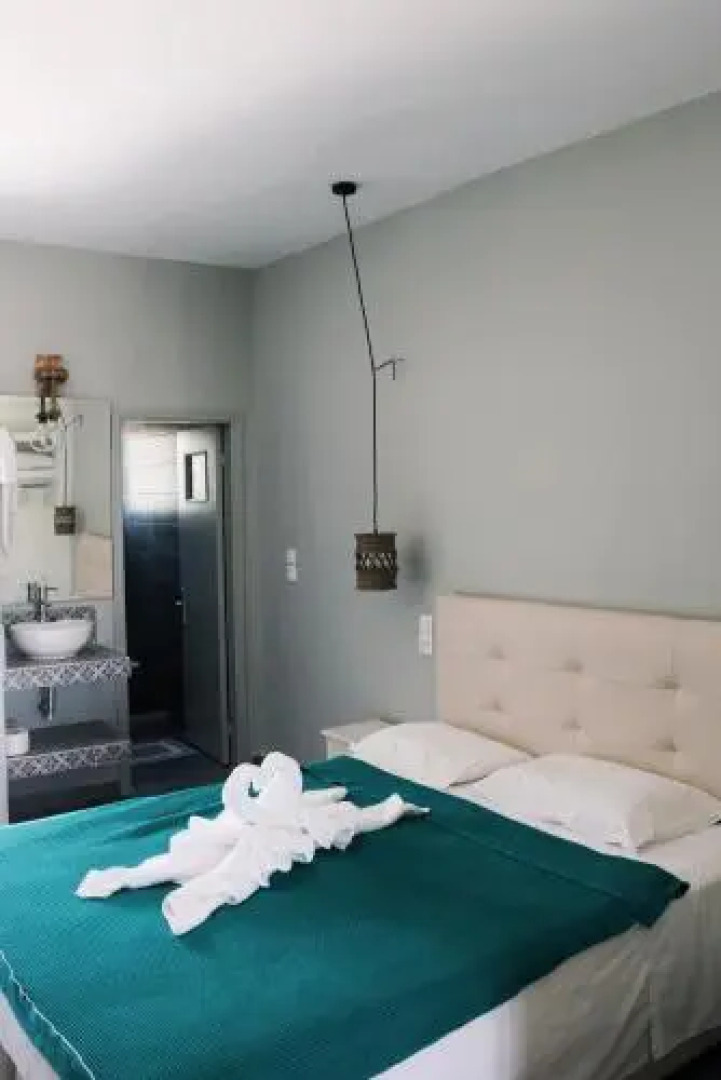 Esperida rooms & studios