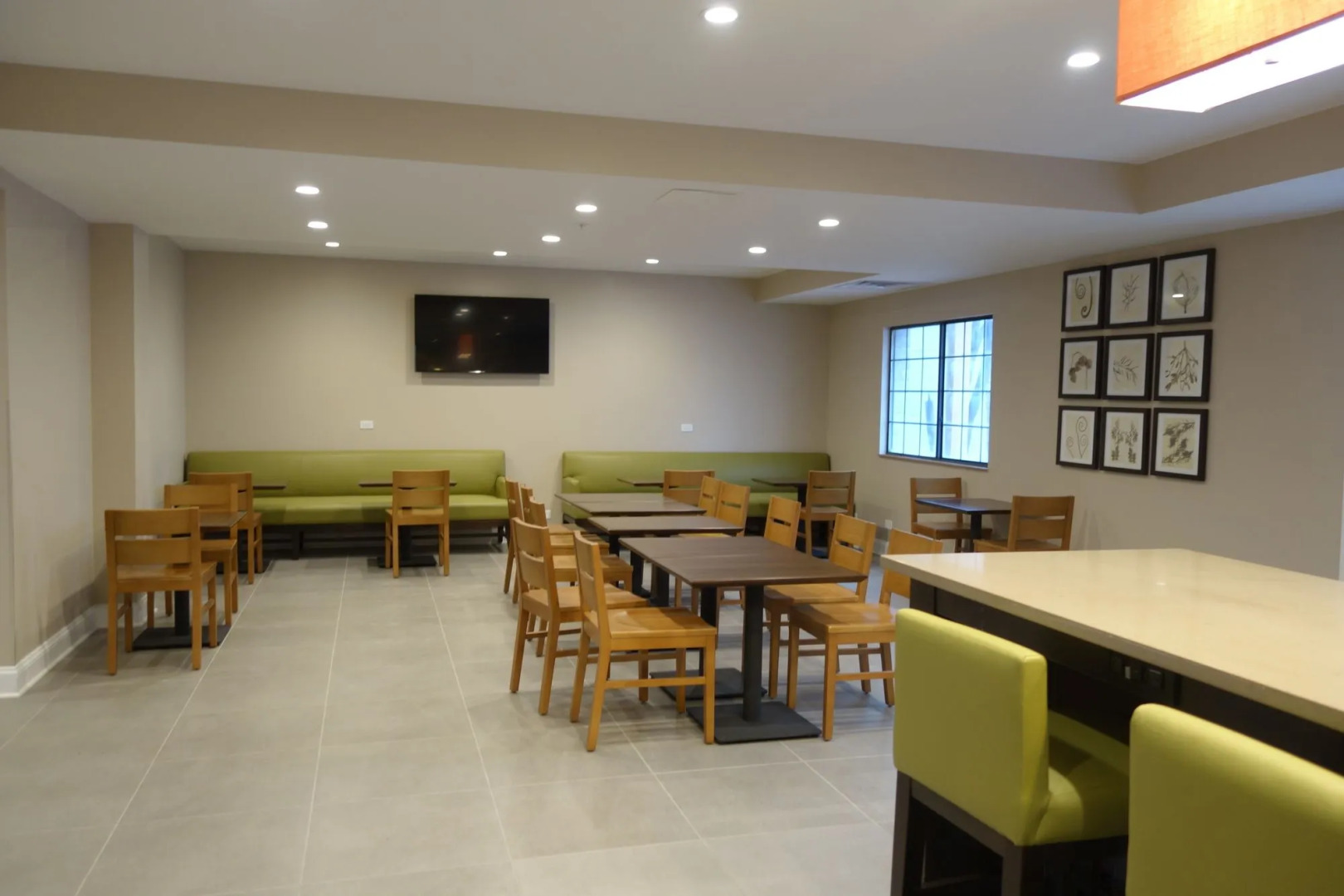 Country Inn & Suites by Radisson, Hoffman Estates, IL