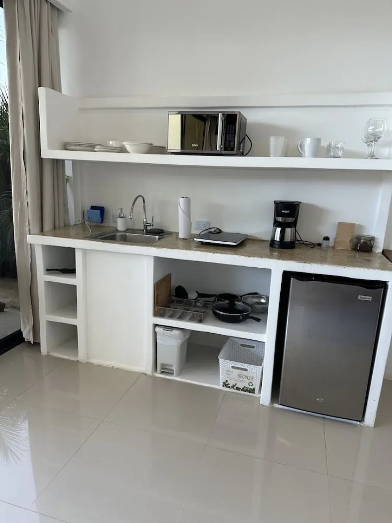 Akua Ocean View Suites