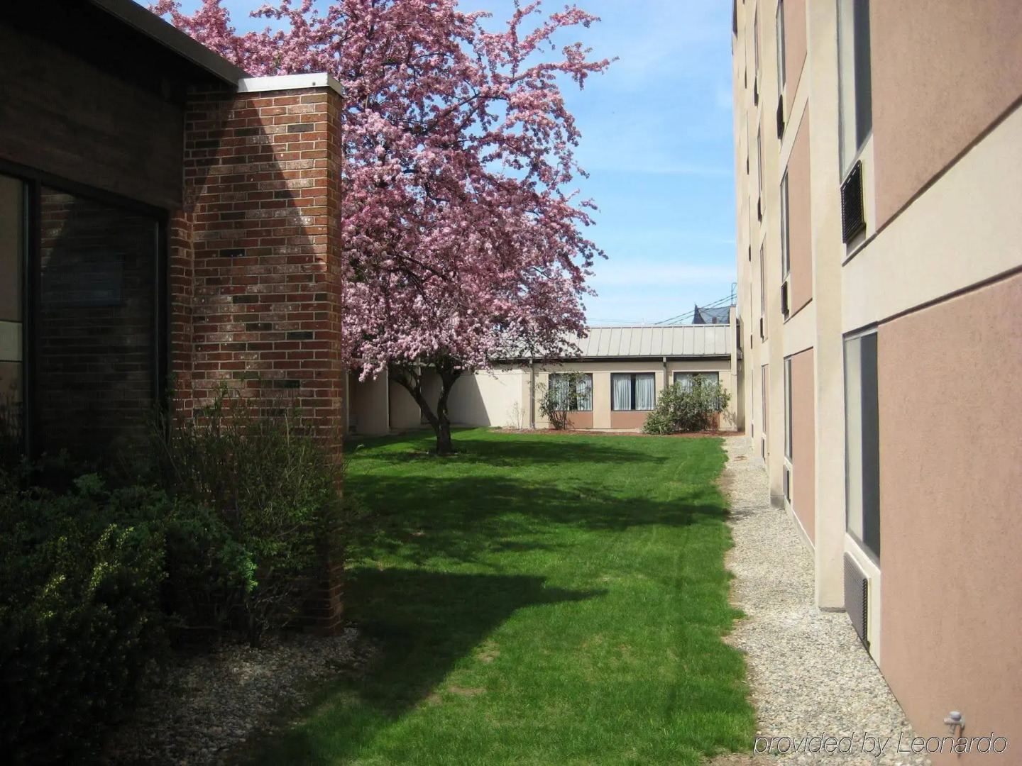 Magnuson Hotel Framingham