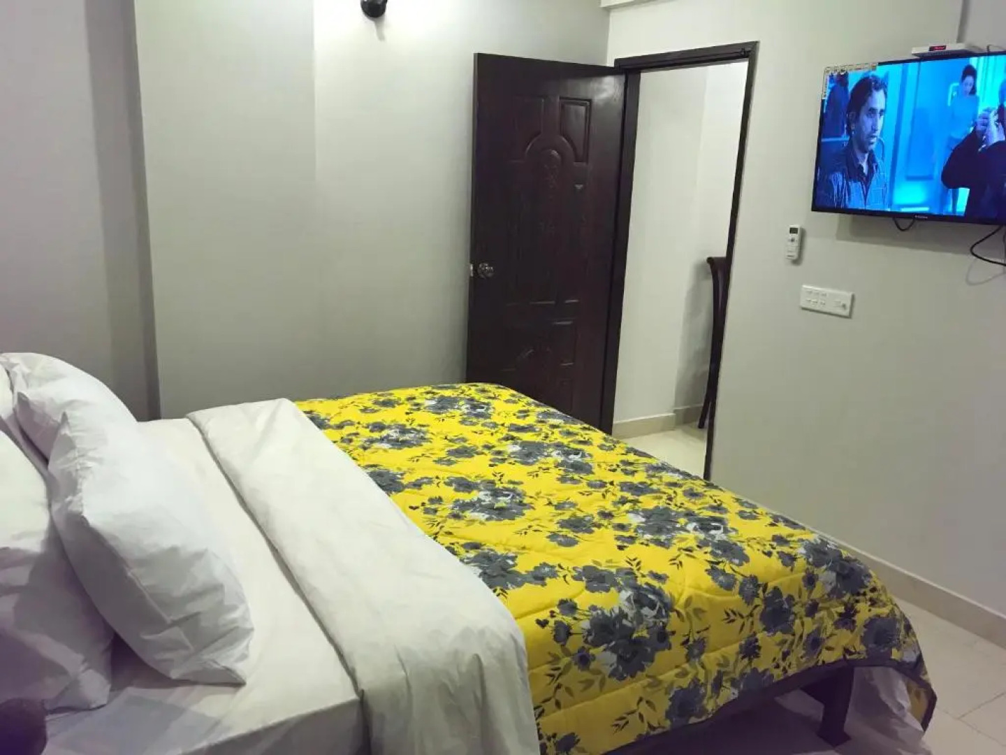 "Service Apartments Karachi" Ocean View 2 Bed Room Apt