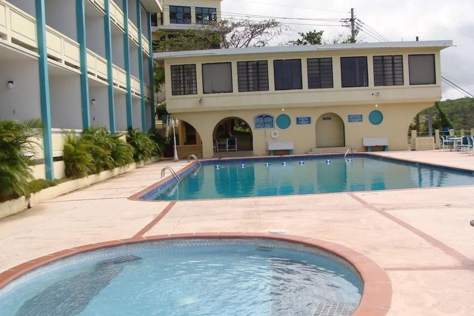 Hotel VistaMar Ocean Club