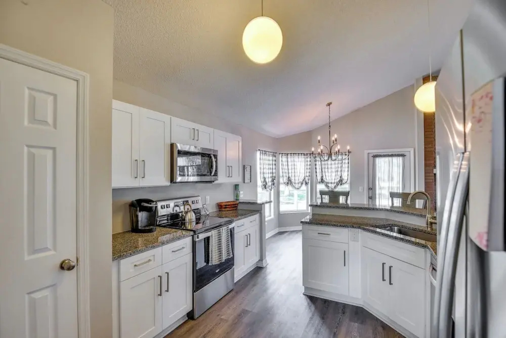 7 Mi to Beach: Pet-friendly Home in Port Orange!