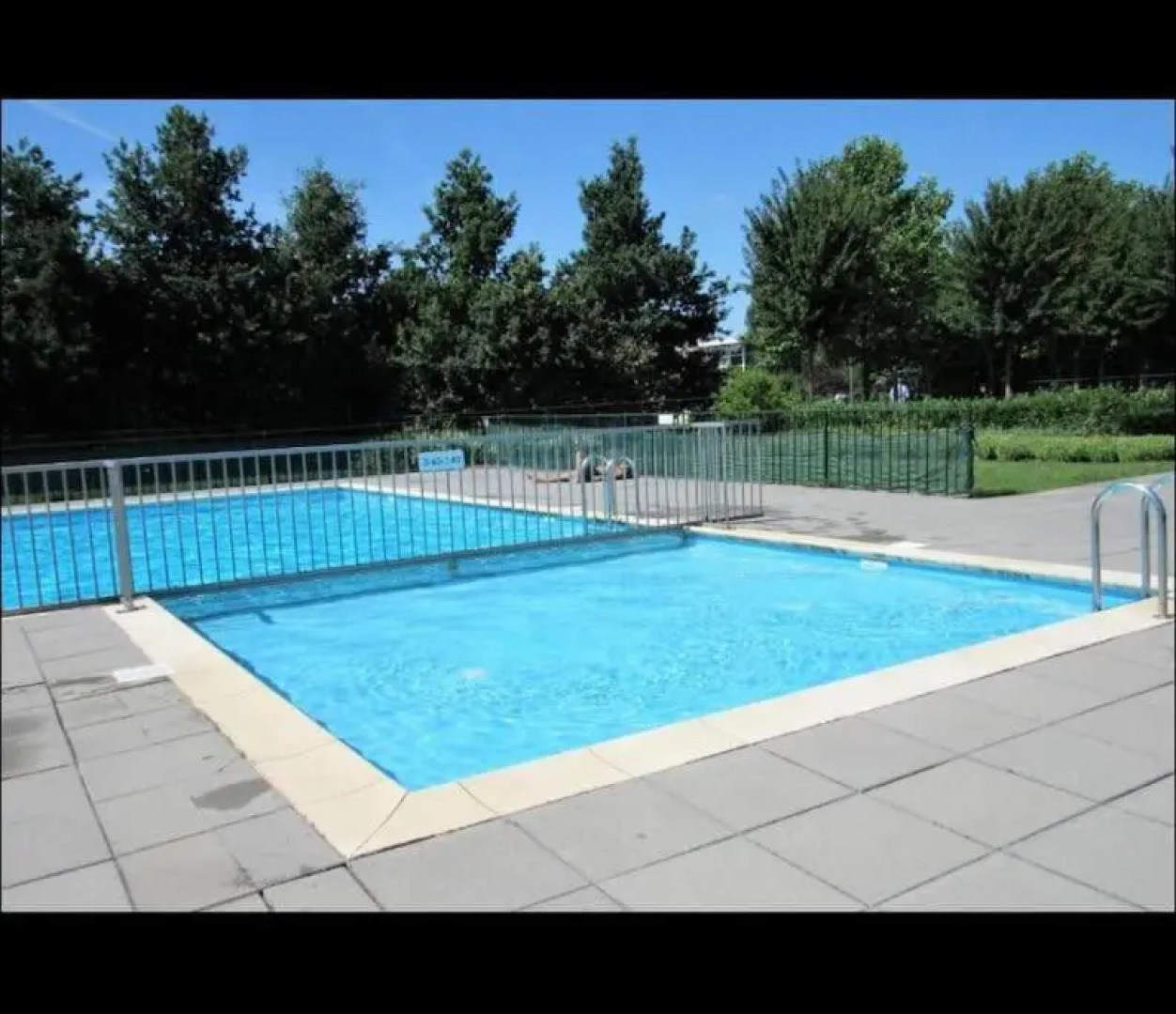 Luxurious Family Villa with swimmingpool big garden and jacuzzi