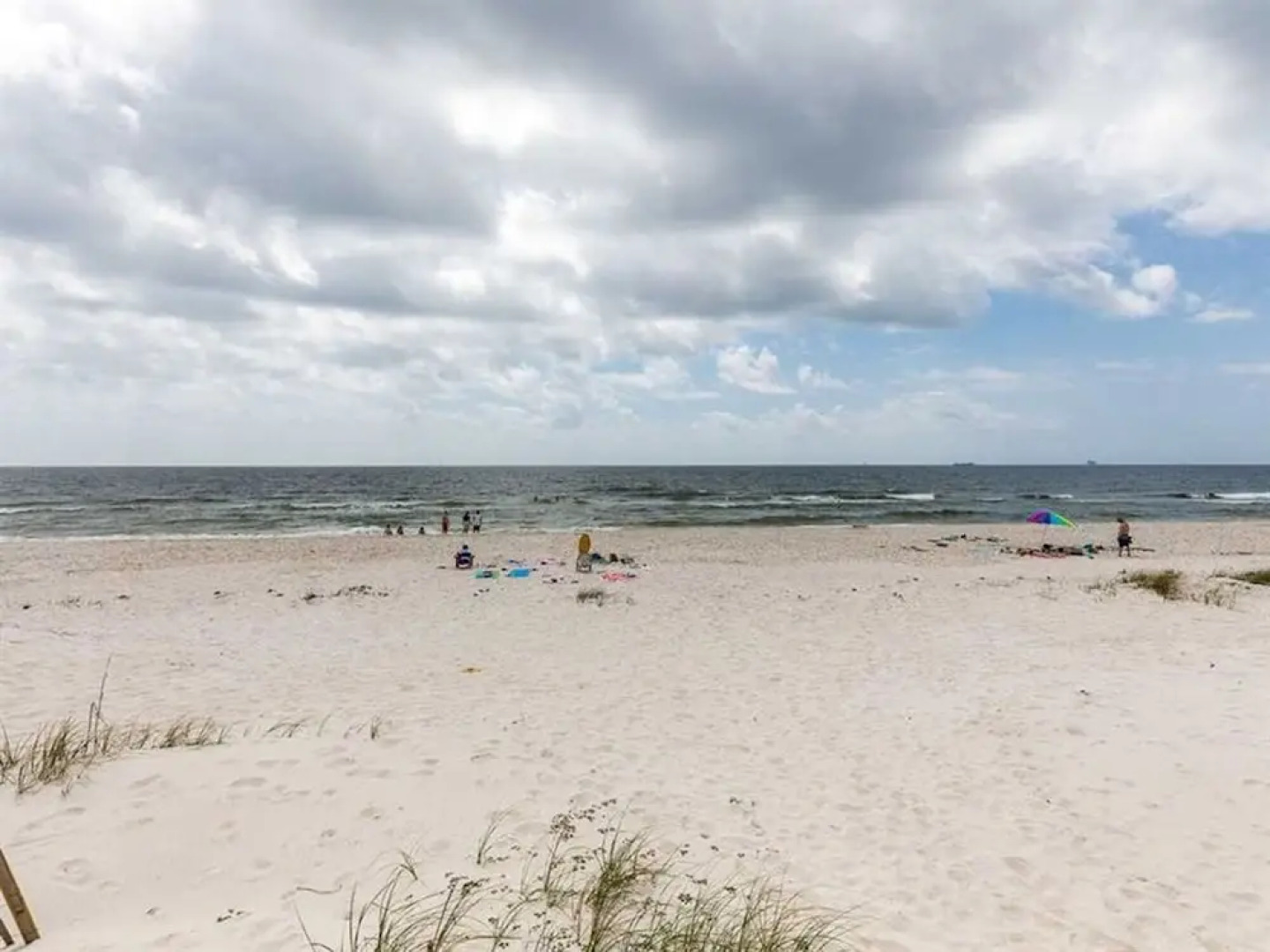 Surfin Inn by Meyer Vacation Rentals