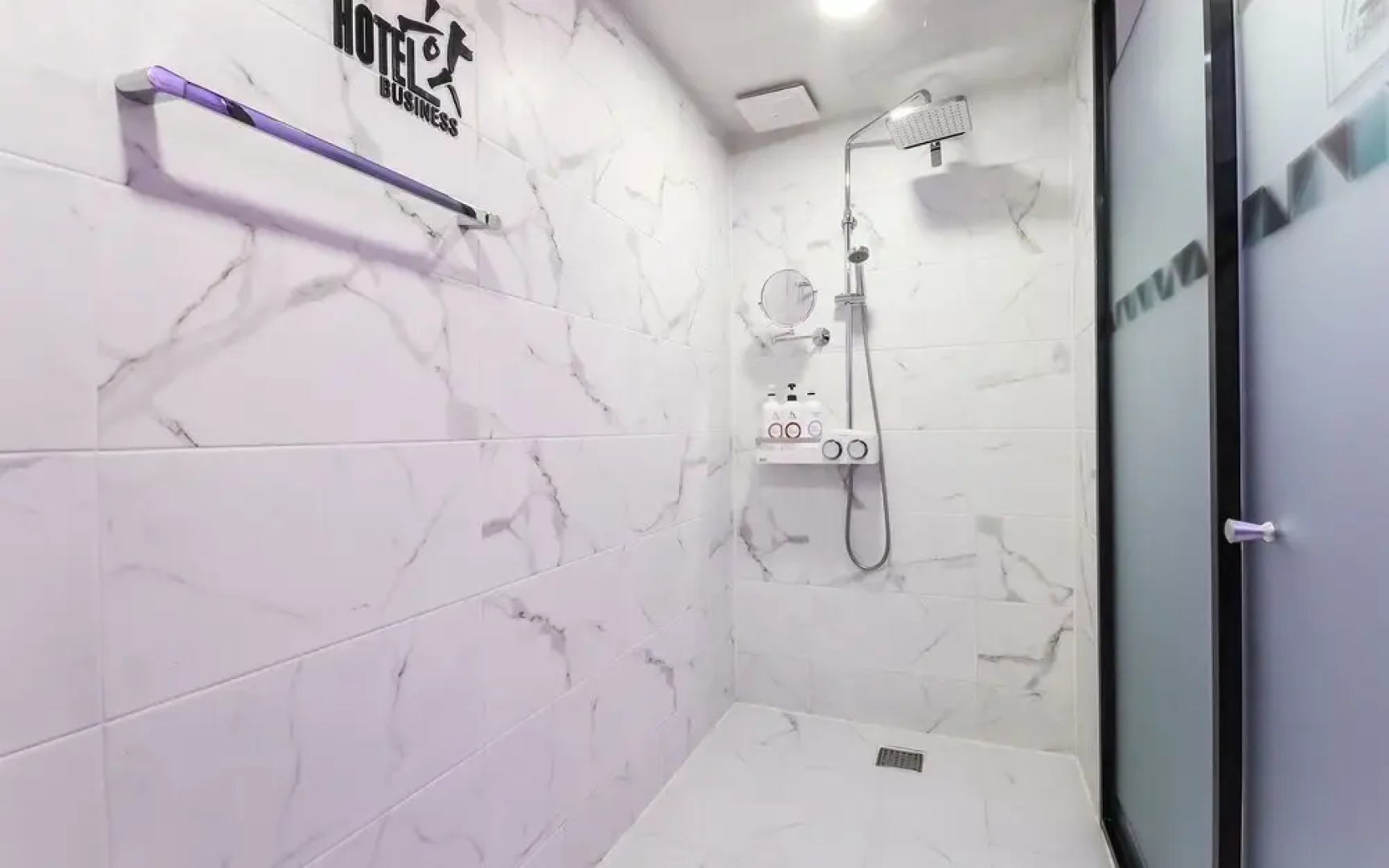 Jinju Hotel Hot