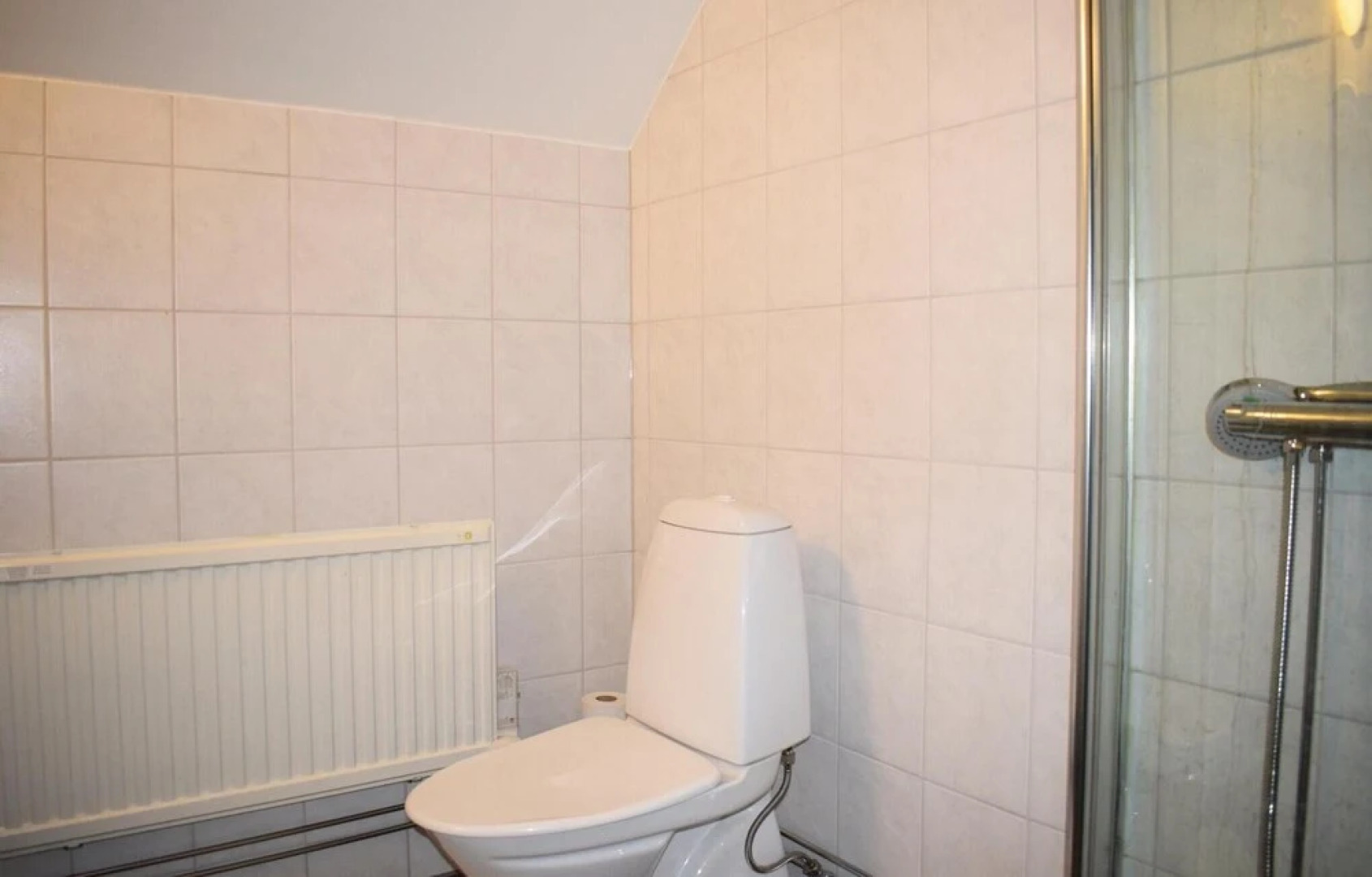 Beautiful Home in Gislaved With 4 Bedrooms and Wifi