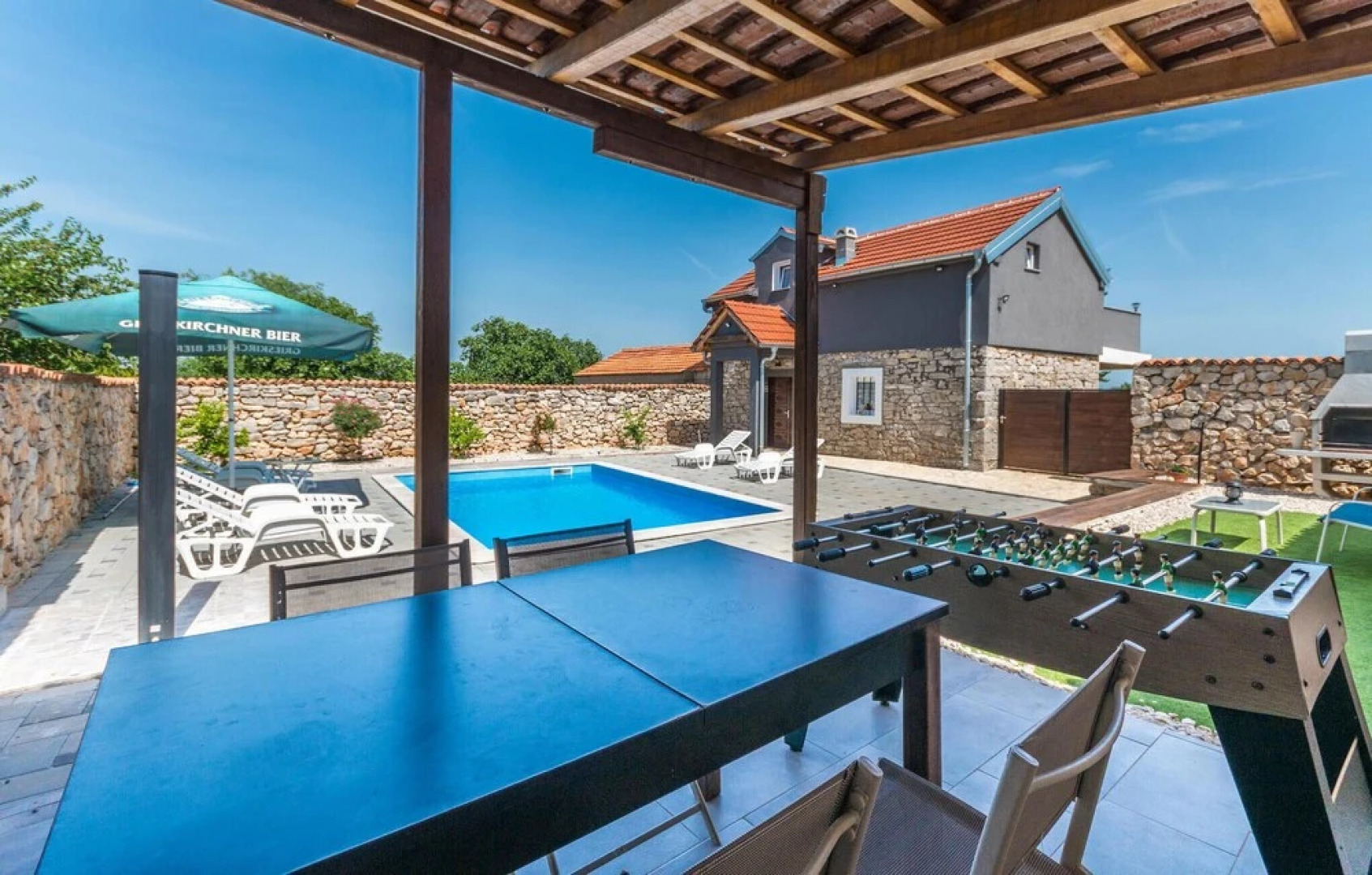 Amazing Home in Donje Rastane With 3 Bedrooms, Wifi and Outdoor Swimming Pool