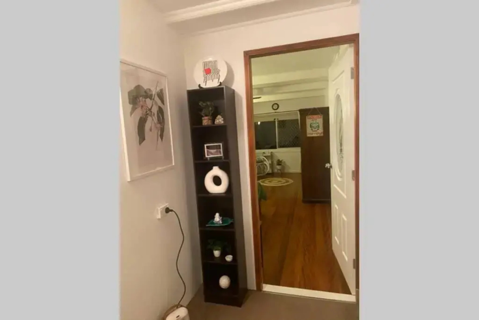 Cozy self-contained unit surrounded by nature