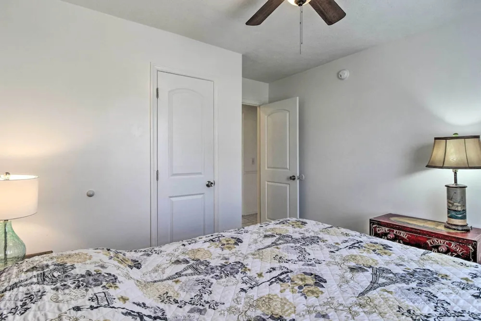 Home ~ 7 Miles to Savannah Historic District!